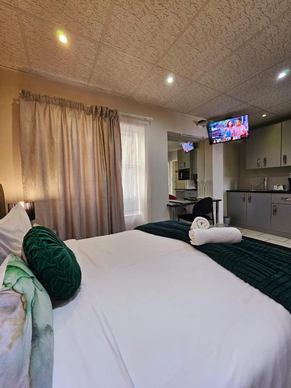 Lion Lodge Bloemfontein Exterior foto